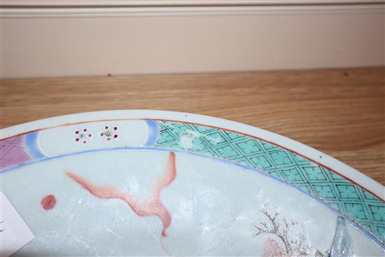 A Chinese famille rose dish, 19th century diameter 34cm